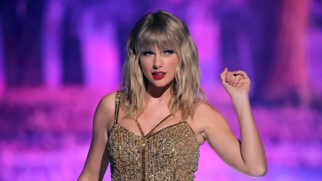 Taylor Swift Rumor Viral Video Claims She Took a 40-Second Flight